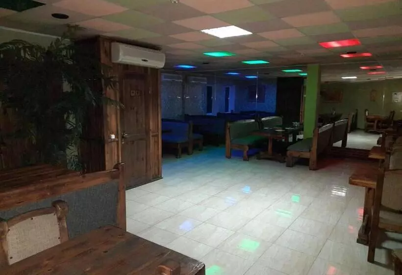 ホテル хостел готель колізей