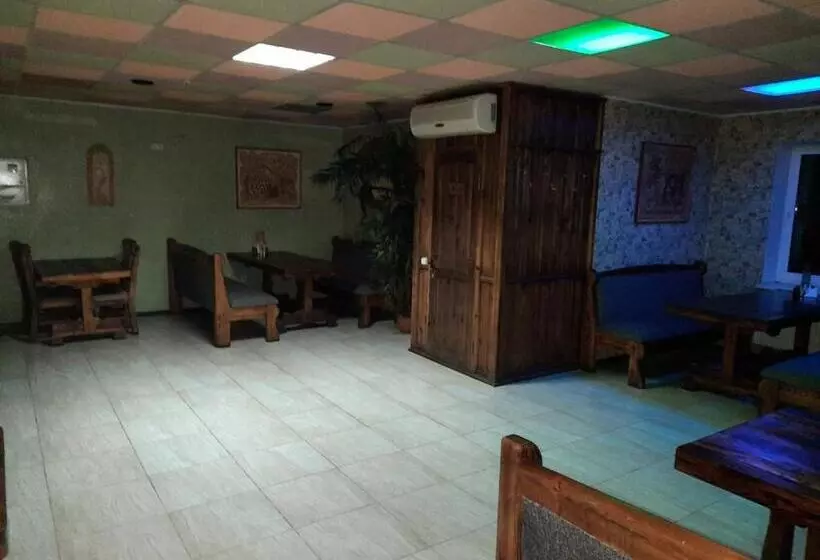 ホテル хостел готель колізей