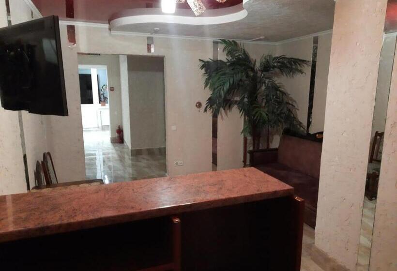 호텔 хостел готель колізей