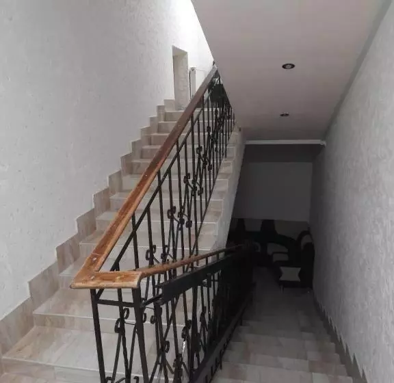 ホテル хостел готель колізей