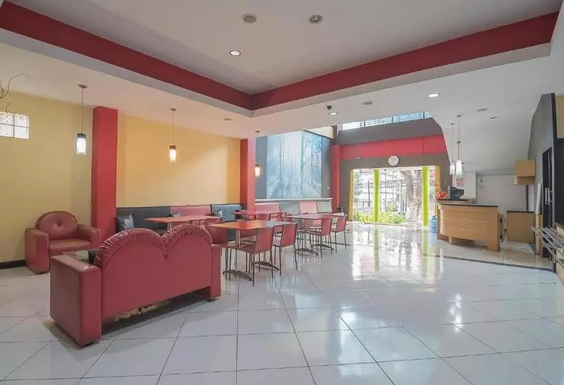 Hotel Koolkost Near Setrasari Mall 2