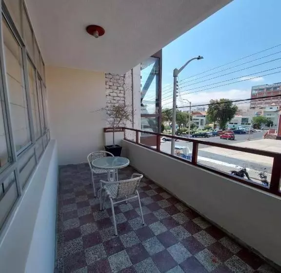 Pensionat Hostal Atenea