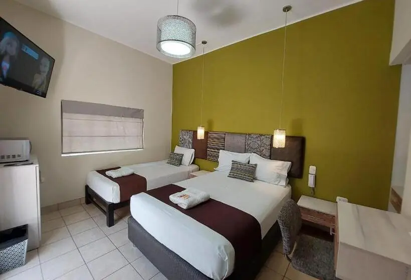 Pensionat Hostal Atenea