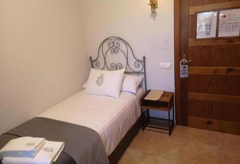 Otel Monasterio De Tejeda