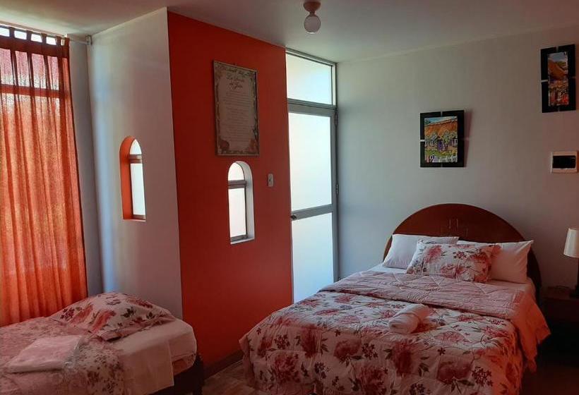 Pension Marlon's House Nasca