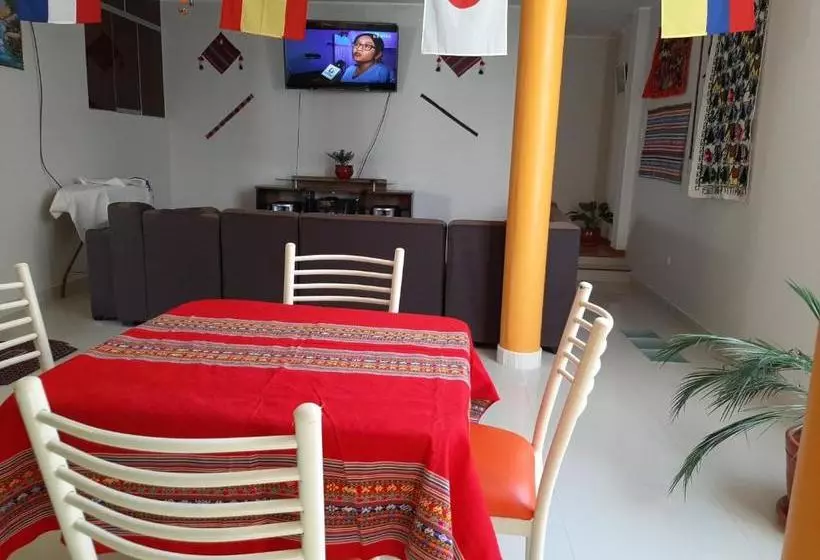 ペンション Marlon's House Nasca