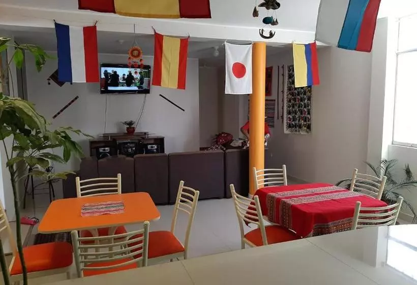 ペンション Marlon's House Nasca