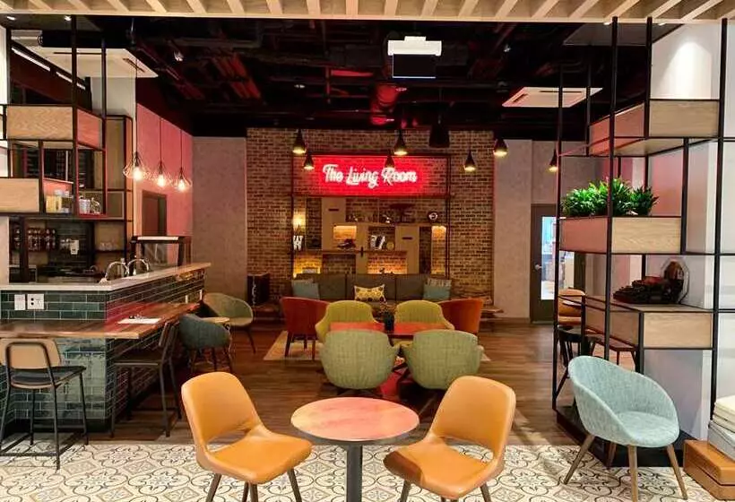 Hotelli Canvas Moncton, Tapestry Collection By Hilton