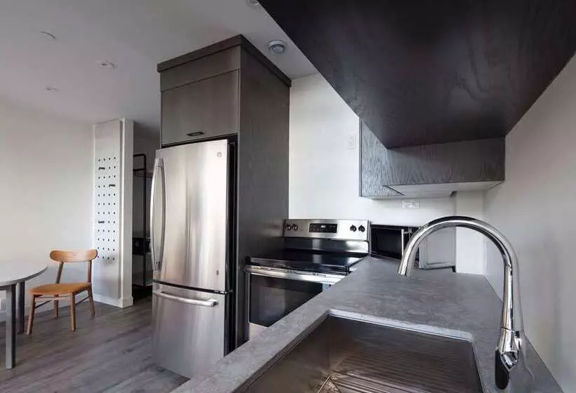 Hotelli Canvas Moncton, Tapestry Collection By Hilton