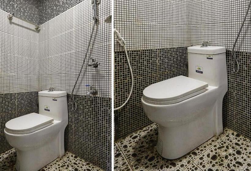 Hotel Spot On 48916 Kpm Tourist Home