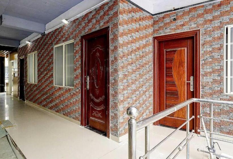 Hotel Spot On 48916 Kpm Tourist Home