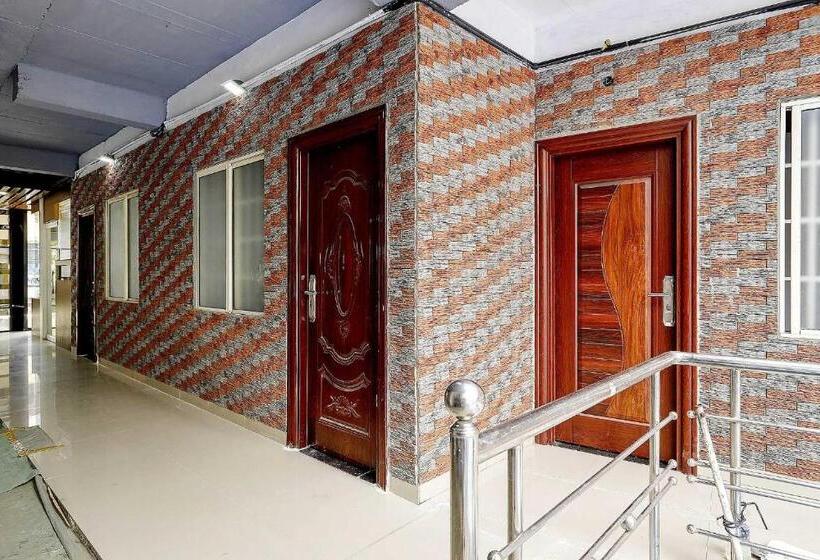 Hotel Spot On 48916 Kpm Tourist Home