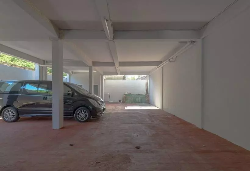 Majatalo Reddoorz Plus Syariah @ Raya Nginden 2