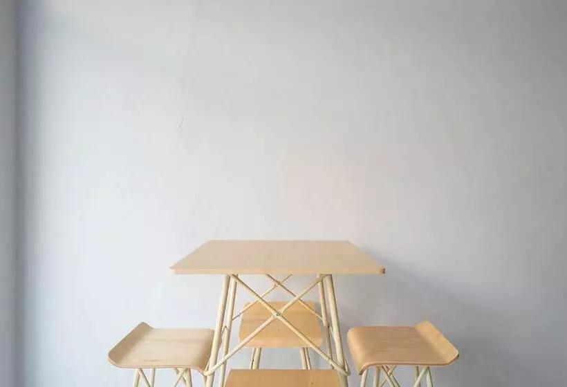 Majatalo Reddoorz Plus Syariah @ Raya Nginden 2