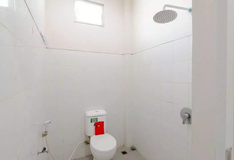 Majatalo Reddoorz Plus Syariah @ Raya Nginden 2