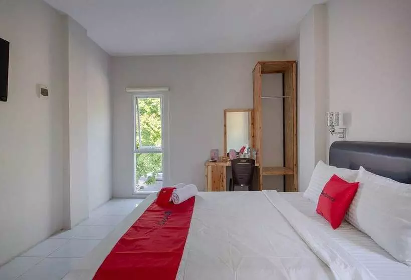 Majatalo Reddoorz Plus Syariah @ Raya Nginden 2