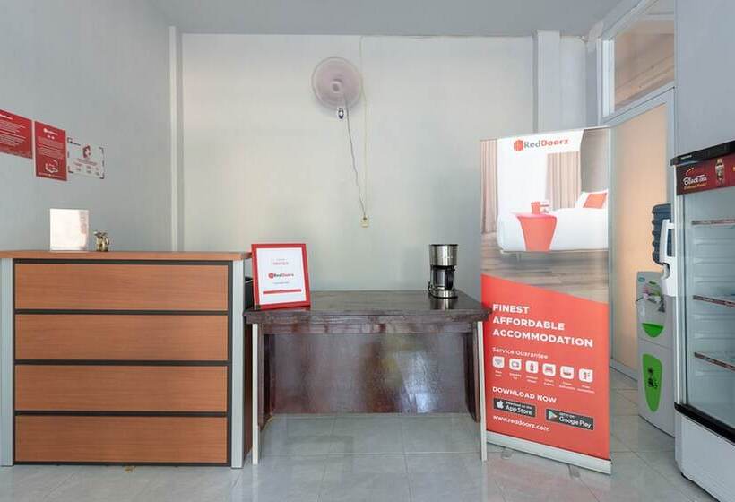 פנסיון Reddoorz Plus Syariah @ Raya Nginden 2