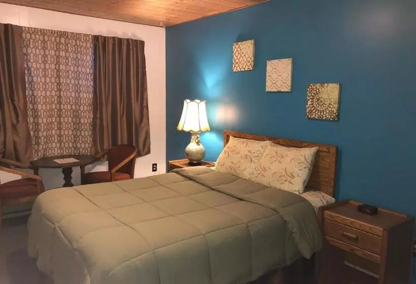 هاستل Hilltop Lodge And Cabins