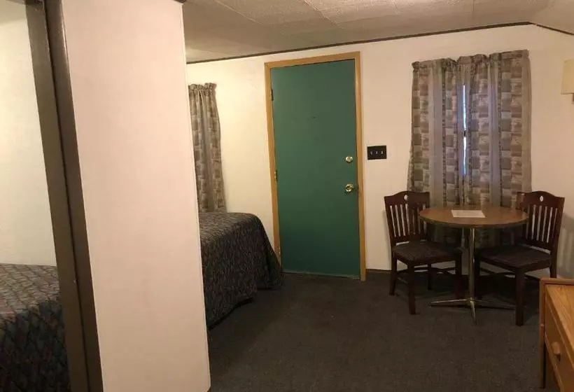 هاستل Hilltop Lodge And Cabins