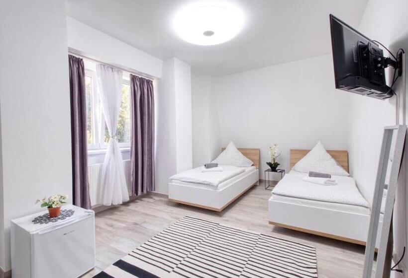 هاستل Pension Amanda