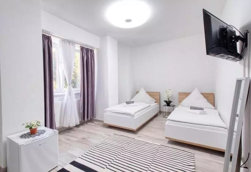 هاستل Pension Amanda