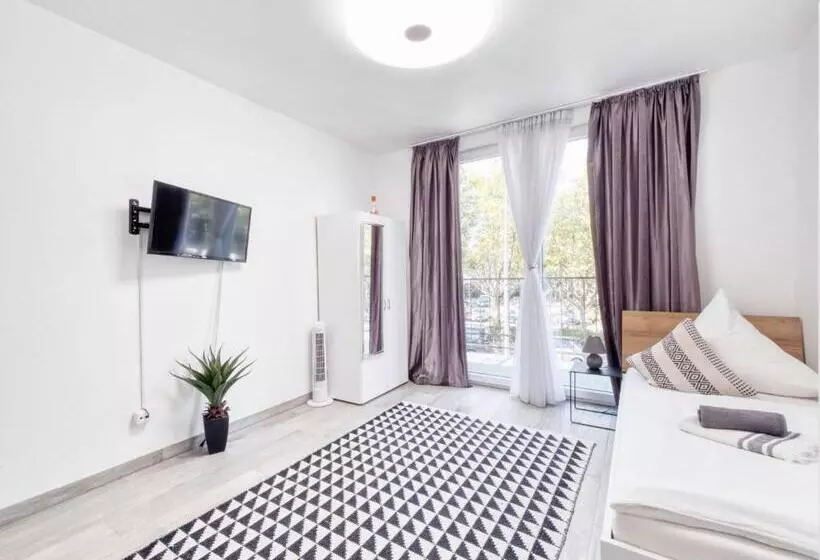 هاستل Pension Amanda