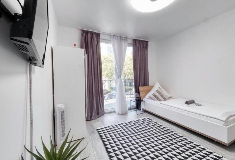 هاستل Pension Amanda