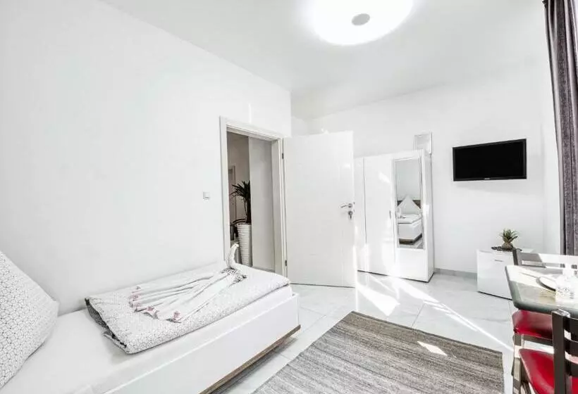 هاستل Pension Amanda