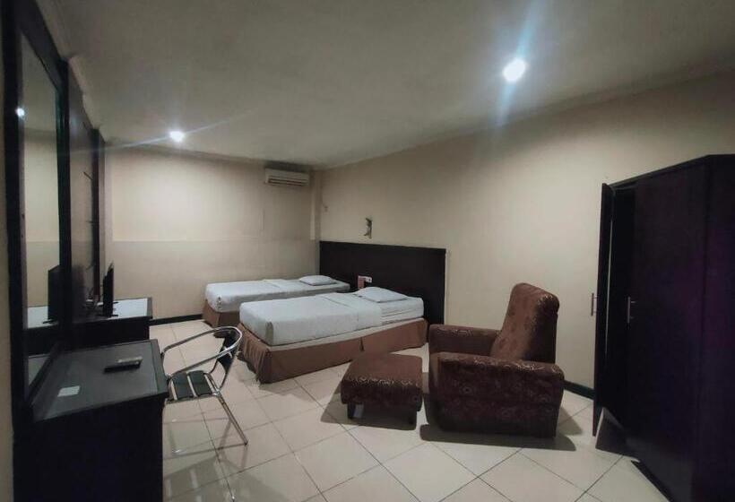 Hotel Syariah Taman Cibinong 2 By Fph