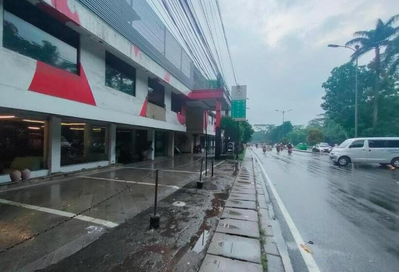 Hotel Syariah Taman Cibinong 2 By Fph