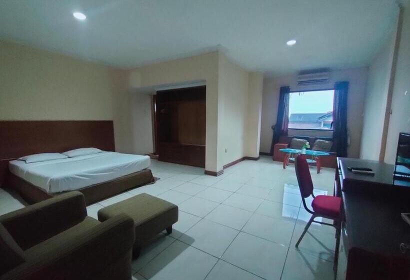 Hotel Syariah Taman Cibinong 2 By Fph