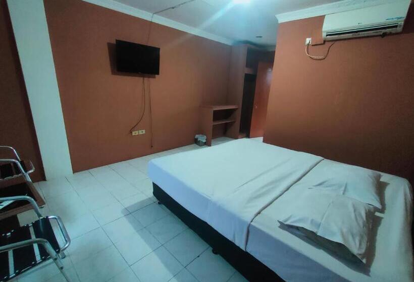 Hotel Syariah Taman Cibinong 2 By Fph