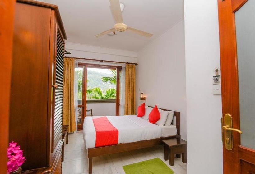 Otel Oyo 373 Grand Kandy Villa