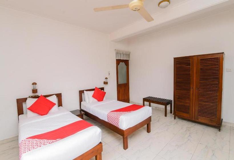 Otel Oyo 373 Grand Kandy Villa