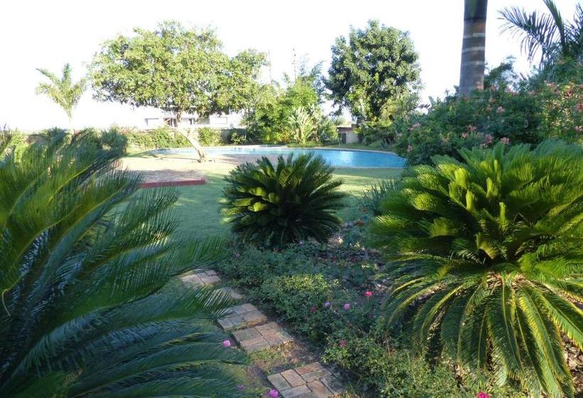 Пансион Ancha's Oasis