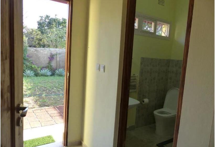 Пансион Ancha's Oasis