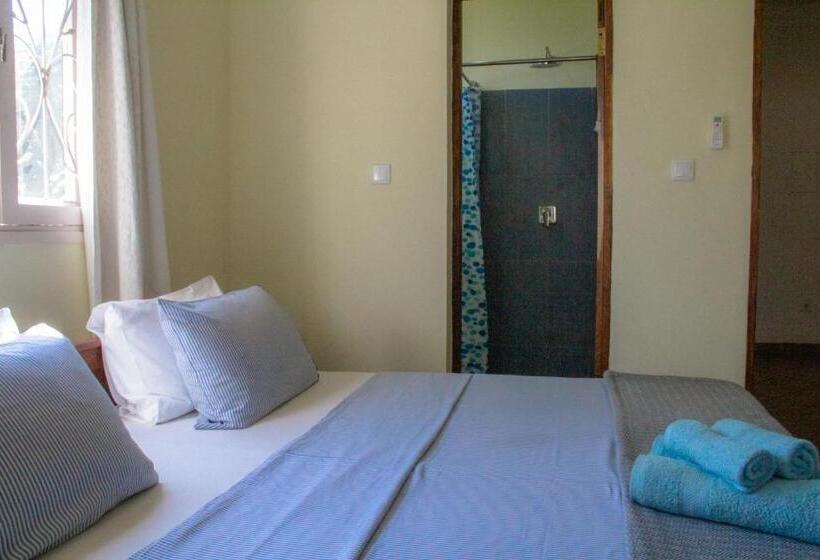 Пансион Ancha's Oasis