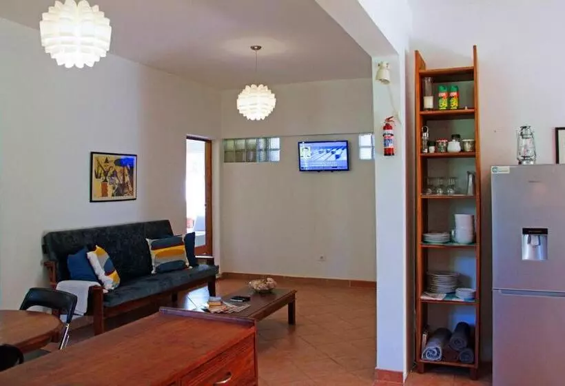 ペンション Ancha's Oasis