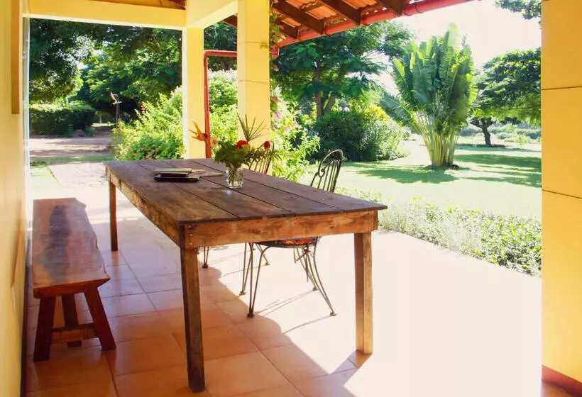 ペンション Ancha's Oasis