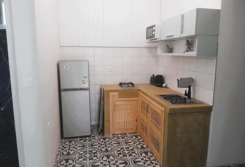 Пансион Ancha's Oasis