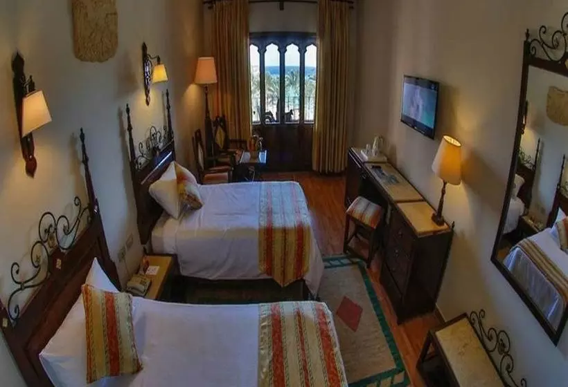 هتل Sunny Days Resort Spa & Aquapark