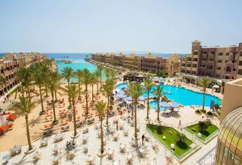 هتل Sunny Days Resort Spa & Aquapark