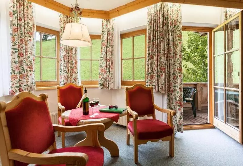 ホテル Garni Hanslerhof  Urlaub Am Bauernhof