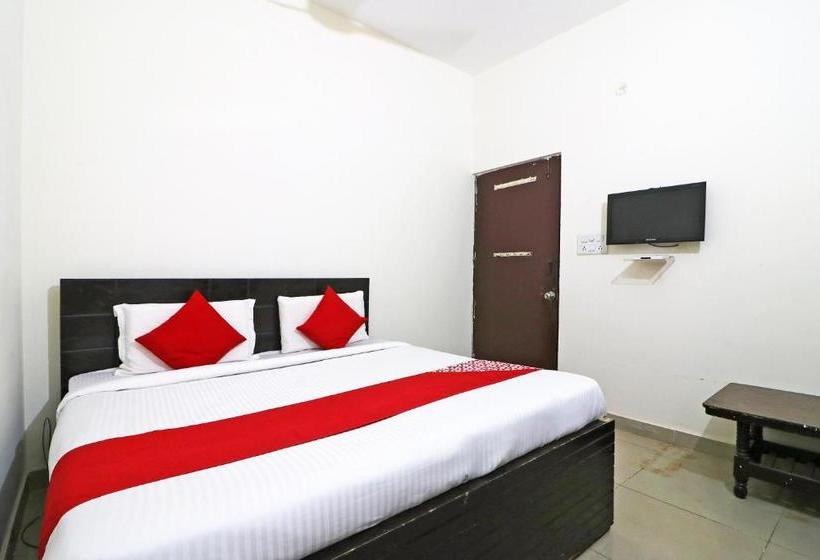 בית מלון כפרי Oyo 37833  Mapple