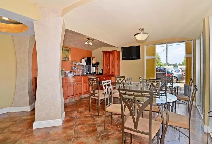 ホテル Americas Best Value Inn Alexandria