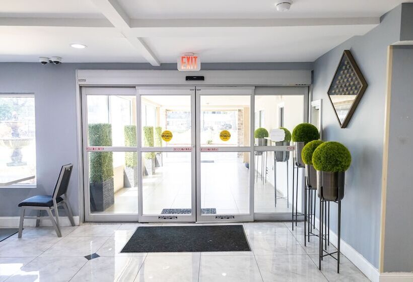 هتل Baymont By Wyndham College Park Atlanta Airport South