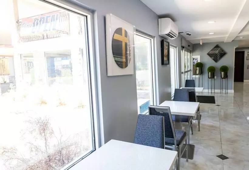 Отель Baymont By Wyndham College Park Atlanta Airport South