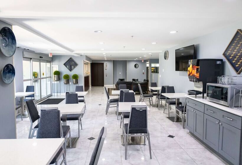 هتل Baymont By Wyndham College Park Atlanta Airport South