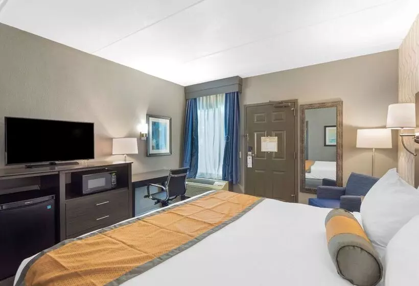 Отель Best Western Plus Bowling Green