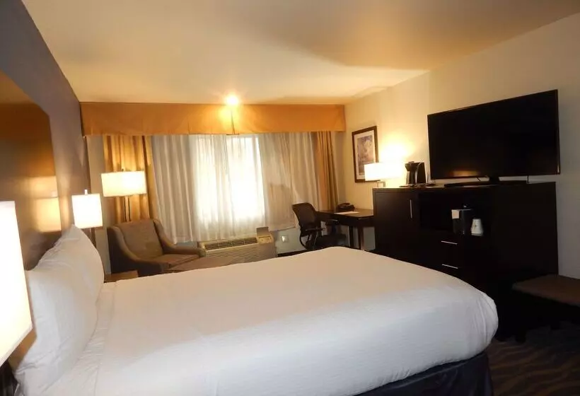 ホテル Best Western Plus Edmonds Harbor Inn